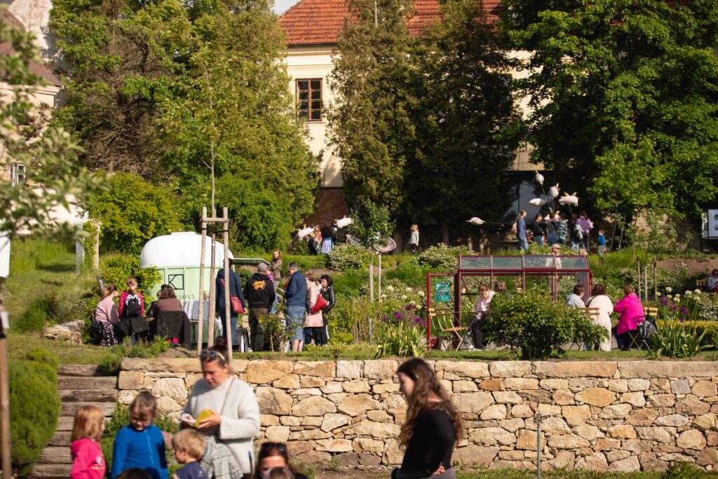 Fotka z akce Setkání v zahradě