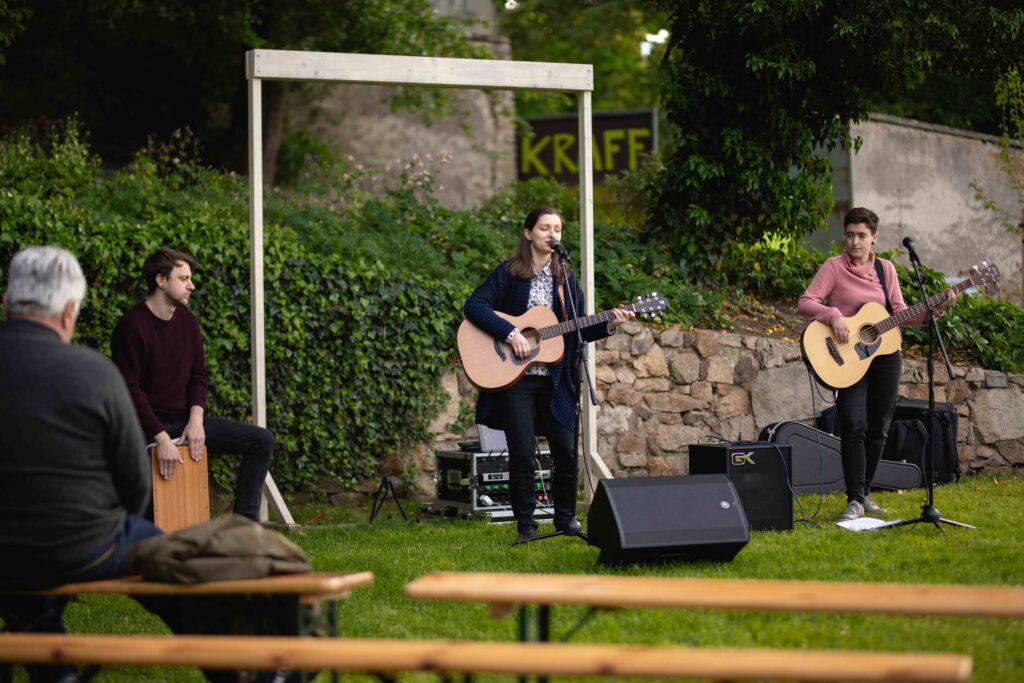 Fotografie z akce Setkání v zahradě