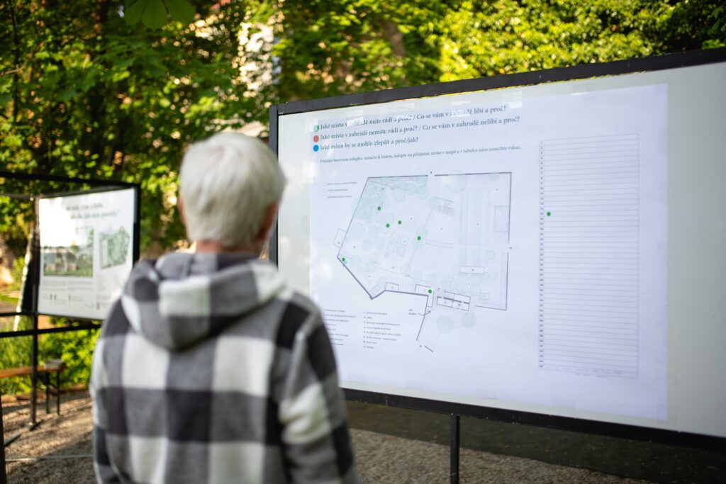 Fotografie z akce Setkání v zahradě